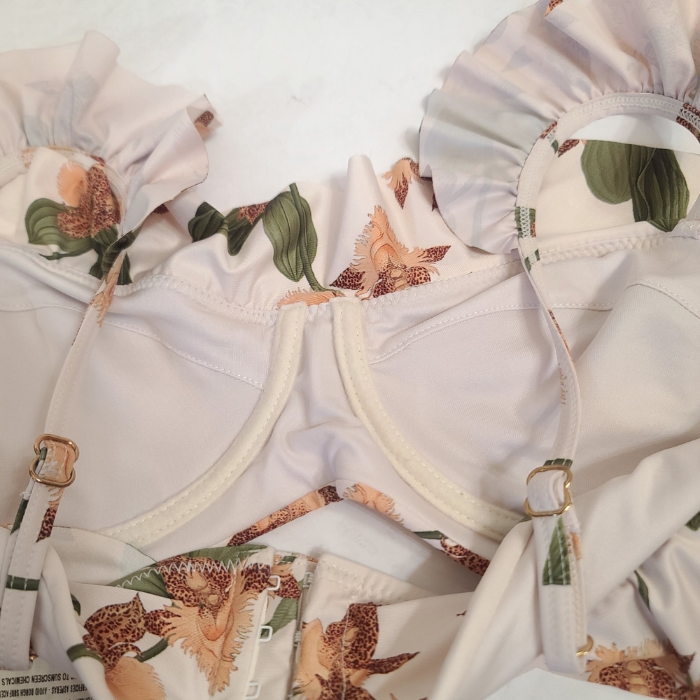 Agua Bendita Floral Ruffle Bikini Top - Picture 6 of 6